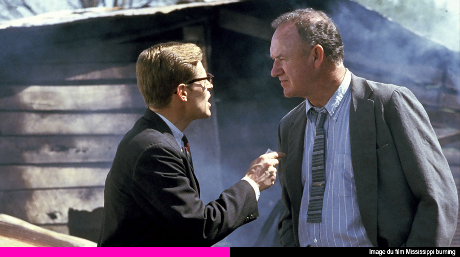 L'agent Ward (Willem Dafoe) et l'agent Anderson (Gene Hackman).